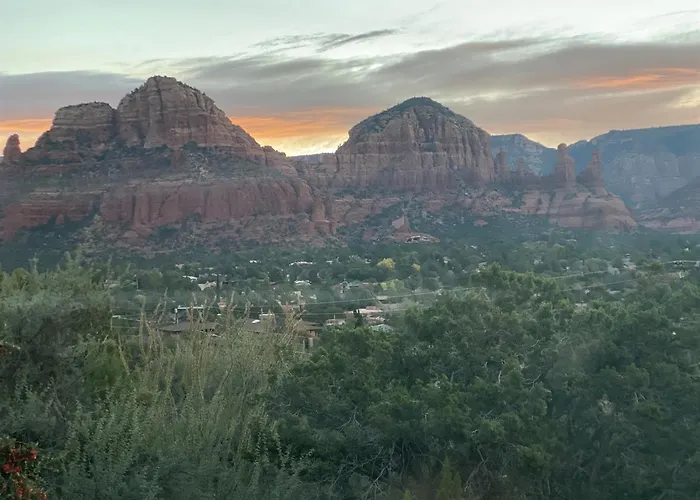 Perfect Couples Getaway Private Hot Tub Panoramic Red Rock Views